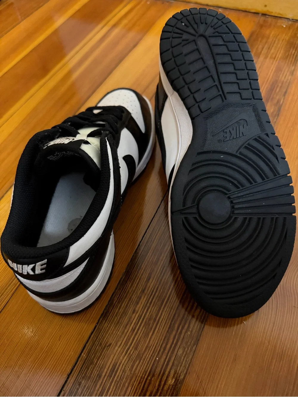 Nike Black and White Low-Top Sneakers Panda 🐼